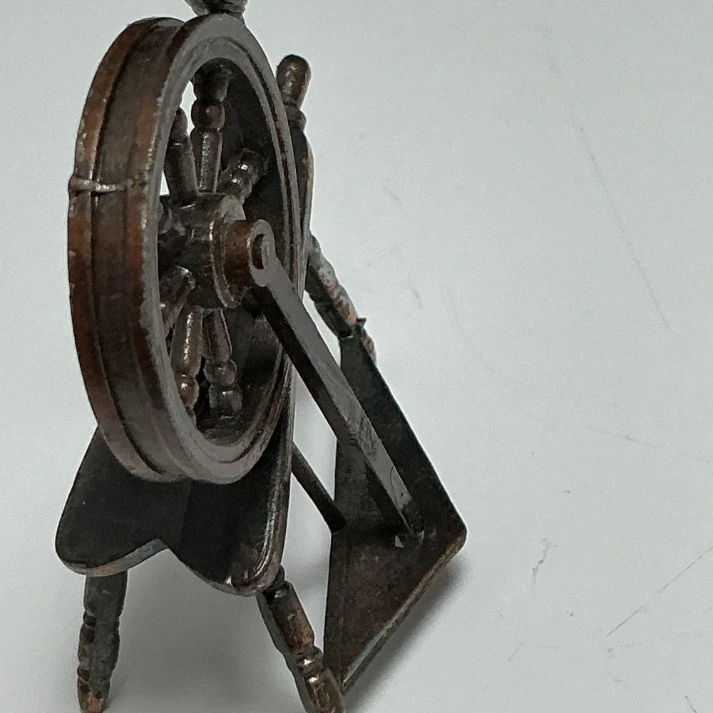 VTG 1976 Durham‎ Industries Diecast Metal Dollhouse Furniture #18 Spinning Wheel